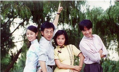 情深深雨蒙蒙在线观看全集,重温经典,共度浪漫时光  第3张 情深深雨蒙蒙在线观看全集,重温经典,共度浪漫时光  第3张